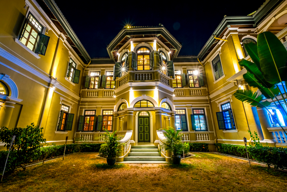 Uptown Retreat